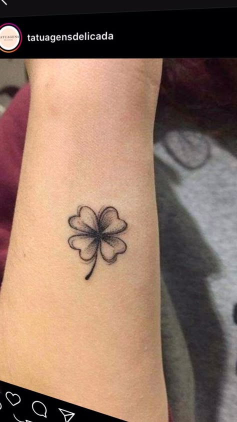 4 Leaf Clover Tattoo For Women, Mom Of 4 Tattoo Ideas, Tattoos For Ed, Small Feather Tattoo, Leaf Clover Tattoo, David Tattoo, Four Leaf Clover Tattoo, Clover Tattoo, Shamrock Tattoos