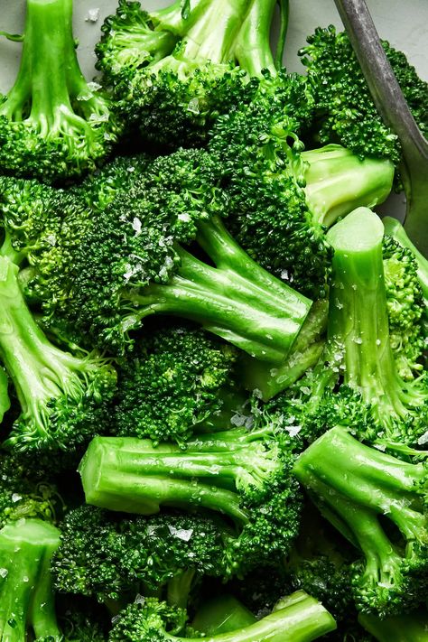 Steamed broccoli tastes good and is so good for you! Here’s how to make perfectly steamed broccoli to add to any meal. How To Steam Broccoli, Vegan Cashew Cheese Sauce, Steam Broccoli, Chicken Paillard, Cashew Cheese Sauce, Vegan Cashew Cheese, Orange Vinaigrette, The Modern Proper, Modern Proper