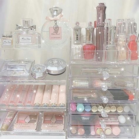 Japan Makeup Products, Japan Makeup, Room Organization Bedroom, Makeup Display, 일본 패션, Makeup Accesories, Jirai Kei, Fancy Makeup, Pretty Skin Care