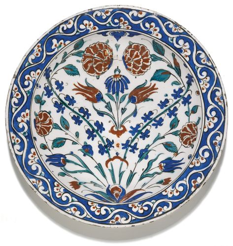 (#254) A large Iznik polychrome pottery dish, Turkey, circa 1580 Islamic Ceramics, Iznik Pottery, Turkish Plates, Viridian Green, Turkish Pottery, Iznik Tile, Turkish Tile, Turkish Tiles, Antique Ottoman