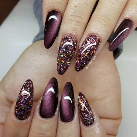 Burgundy Nail Designs, Pretty Nail Art Designs, Gel Nail Colors, Burgundy Nails, Her Nails, Pretty Nail Art, Glam Nails, White Nail, Nail Designs Glitter