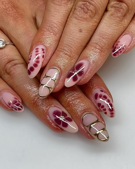 Meredith | Nail Artist | Mtl | Longueuil | @botera_esthetique 😮‍💨😮‍💨 . . . #nails #ongles #mtl #longueuil #rivesud | Instagram Trendy Short Nails, Nagel Tips, Summery Nails, Formal Nails, Vacation Nails, White Nail, Nails Summer, Manicure Y Pedicure, Funky Nails