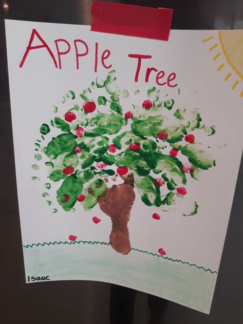 September Footprint Crafts, September Infant Art, September Infant Crafts, Apple Crafts Preschool, Baby Art Crafts, August Crafts, September Crafts, Infant Classroom, Apple Activities