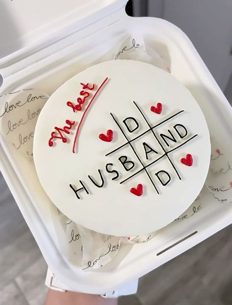 Gift Ideas For Hubby Birthday, Bento Cake Design For Husband Birthday, Funny Cake For Husband, Best Husband And Dad Cake, Funny Birthday Cake For Husband, Funny Mens Birthday Cake, Bday Cake For Husband Birthday, Husband Dad Birthday Cake, Husband And Dad Birthday Cake