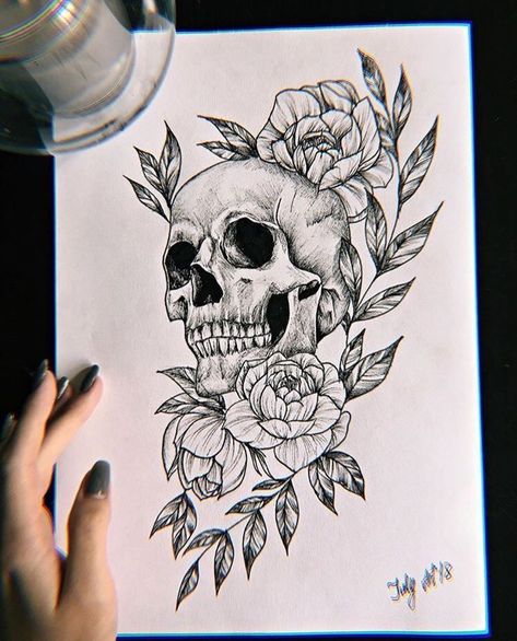 Tattoo Crane, Tattoo Fairy, Skull Tattoo Flowers, Skull Rose Tattoos, Tattoo Zeichnungen, Female Tattoos, Neck Tattoos, Skull Tattoo Design, Diy Tattoo