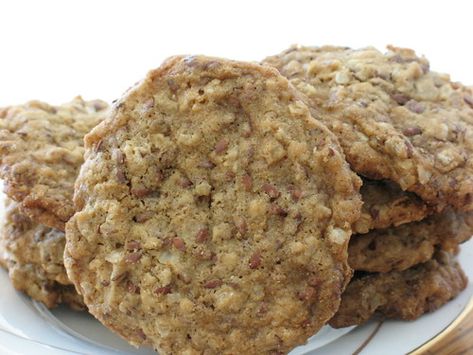 Flaxseed Cookies, Flax Cookies, Flax Seed Oatmeal, Oatmeal Desserts, Crispy Oatmeal Cookies, Oatmeal Dessert, Seed Cookies, Seed Recipes, Flax Seed Recipes