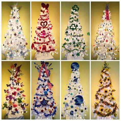 Seasonal Tree Decorations, January Tree Decorations, Christmas Tree All Year Round Holidays, Year Round Tree Decorations, Summer Tree Ideas, All Year Round Christmas Tree, January Tree Decorating Ideas, January Christmas Tree Ideas, Seasonal Trees Decorations Ideas