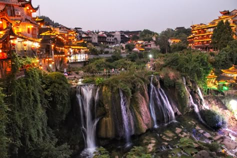 Furong Ancient Town: The Magical Waterfall Village of Hunan, China – Rachel Meets China Avatar Mountains, Magical Waterfall, River Houses, China Travel Guide, Short Bus, Zhangjiajie, Beautiful River, Hunan China, Spicy Food