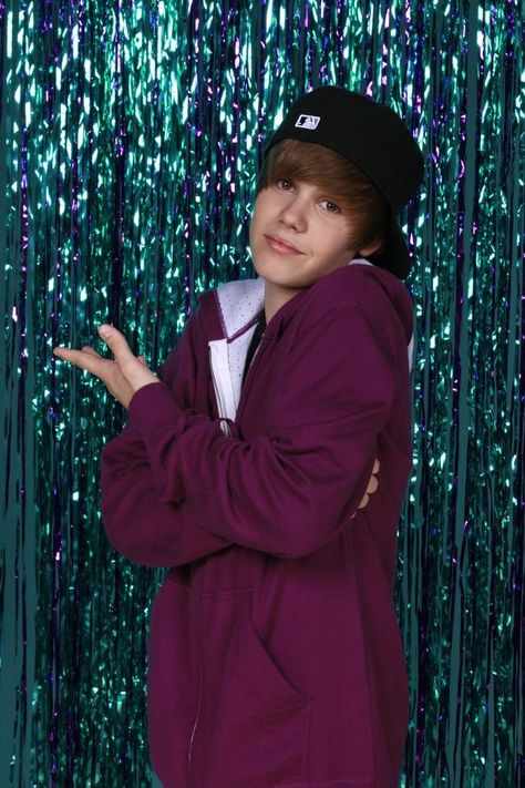 Justin Bieber Meme, Young Justin Bieber, Baby Justin Bieber, Justin Bieber 2009, Justin Bieber Pics, Justin Bieber My World, Justin Bieber Photoshoot, Justin Bieber Funny, Beiber Fever