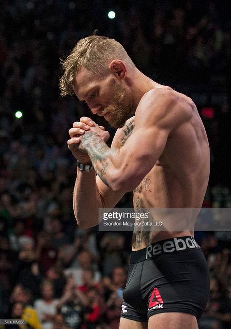 Conor Conor Mcgregor Body, Conor Macgregor, Notorious Mcgregor, Ufc Conor Mcgregor, Gym Back Workout, Muay Thai Martial Arts, Mc Gregor, Connor Mcgregor, Athletic Supporter