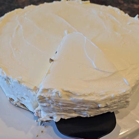 Carnivore Crack Cheesecake Carnivore Dessert Recipes, Carnivore Cheesecake, Carnivore Desserts, Caveman Diet Recipes, Party Tricks, Zero Carb Foods, Meat Diet, Single Recipes, Cheesecake Filling