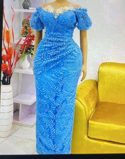 Asoebi Lace Styles For Wedding, Lace Gown Styles Nigerian, Latest Lace Styles, Asoebi Lace Styles, Nigerian Lace Dress, Lace Styles For Wedding, Casual Gowns, Lace Long Gown, Lace Dress Classy