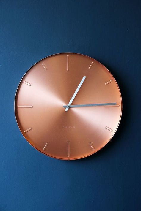 40 Cool Wall Clocks For Any Room Of The House Copper Bedroom, Navy And Copper, Copper Interior, Copper Rose Gold, Copper Decor, Copper Rose, Boho Kitchen, Copper Wall, Plywood Furniture