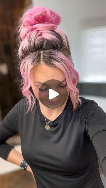 Karen Lester on Instagram: "Holiday Hairstyle Part 3 🩷 What type of holiday hair inspo are you looking for? All up, half up, or all down? #hairstyletutorial #easyhairstyles #holidayhair #holidayhairstyle" Holiday Hair, Holiday Hairstyles, Half Up, Hair Tutorial, Easy Hairstyles, Hair Inspo, Hair Styles, Hair, On Instagram