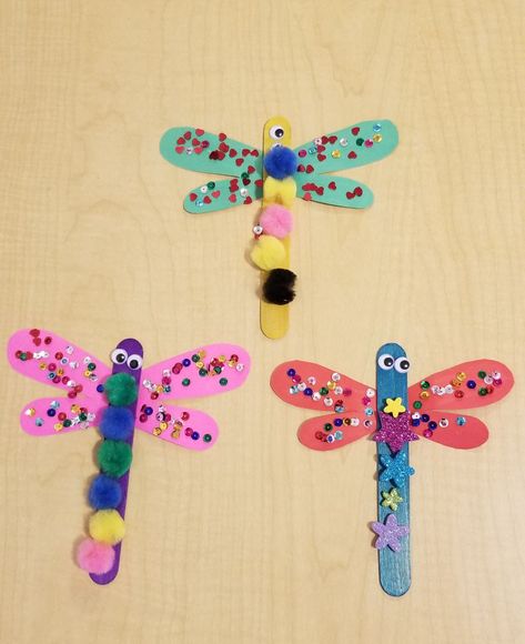 Dragonfly Craft, Paper Crafts Ideas, Origami For Kids, Insect Crafts, Bug Crafts, Toddler Arts And Crafts, Preschool Arts And Crafts, Preschool Art Activities, Kindergarten Crafts