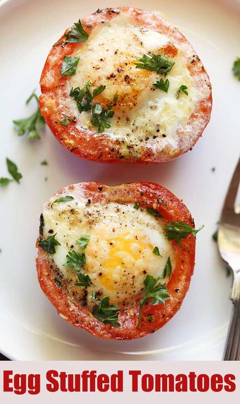 Breakfast Tomatoes, Tomato Recipes Healthy, Tomato Breakfast, Stuffed Tomatoes, Healthy Brunch, Tasty Breakfast, Healthy Food Blogs, Recipes To Try, Tomato Recipes