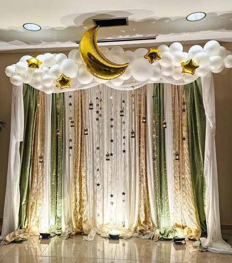 A throwback to all of our favorite Eid backdrops! Dm to make your Eid event special ♥️ #dteventsusa #dallasevents #eventmanagement #eidmubarak #eidparty #eidbackdrop #backdrops #flowerarrangement #flowerdecor #balloonarrangement #eiddecorationsideas #eidplanner #eventplanning Eid Backdrop, Eid Theme, Display Backdrop, Eid Decor, Wedding Stage Decor, Eid Party, Party Things, Stage Decor, Balloon Arrangements