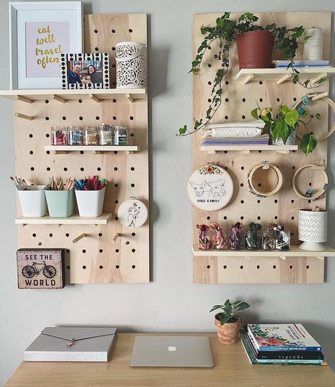 Pegboard Over Desk, Home Office Pegboard Ideas, Cozy Hobby Room Aesthetic, Colored Pegboard, Peg Board Desk, Desert Office, Creative Workspace Inspiration, Spare Room Design, Embroidery Room