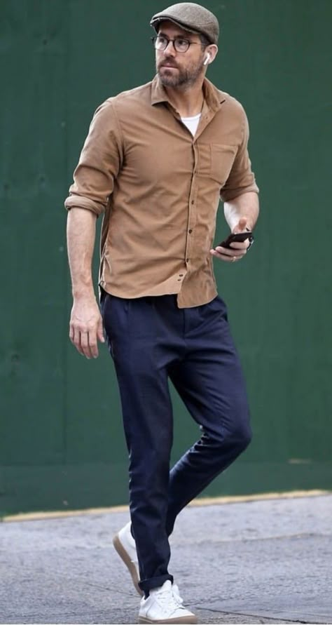 Mens Flat Cap Outfit, Flat Cap Style Mens Fashion, Men With Cap Style, Navy Trousers Men Outfit, Tan Shirt Outfit Men, Smart Casual Office Men, Grey Sneakers Outfit Men, Oxford Shirt Outfit Men, Flat Cap Men Outfit