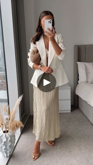 192K views · 8K reactions | ad. styling a cream blazer for summer with @tuclothing ! definitely one of my most worn wardrobe staples ☺️🤍 which outfit is your favourite? #TuWorksEveryTime | Emma Hothersall 🤍 | LEO ISLO · Higher Living Emma Hothersall, Blazer For Summer, Cream Blazer, Wardrobe Staples, Everyday Fashion, Blazer, Wardrobe, Cream