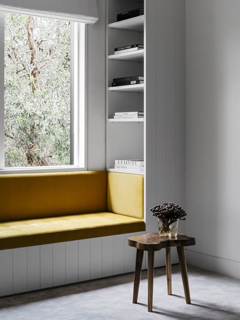 Window Seat With Bookshelves, Reading Nook Window, Built In Bench Seating, Window Bench Seat, Window Seat Design, Window Nook, Bedroom Nook, Est Living, Window Benches