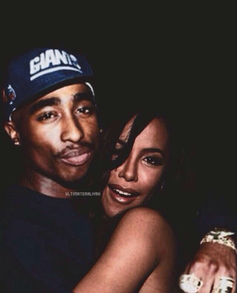 Aaliyah and PAC Aaliyah And Tupac, Uk Icon, Rip Aaliyah, Tupac Makaveli, Tupac Pictures, Aaliyah Style, Aaliyah Haughton, Real Hip Hop, 90s Hip Hop