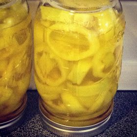 After 2 batches, I found the way I prefer to can banana pepper rings so they have a nice crunch to them (the first batch I tried were way to... Open Kettle Canning, Canning Hot Peppers, Canning Banana Peppers, Banana Pepper Rings, Recipes With Banana Peppers, Sweet Banana Peppers, Canning Peppers, Hot Pepper Recipes, Pepper Rings