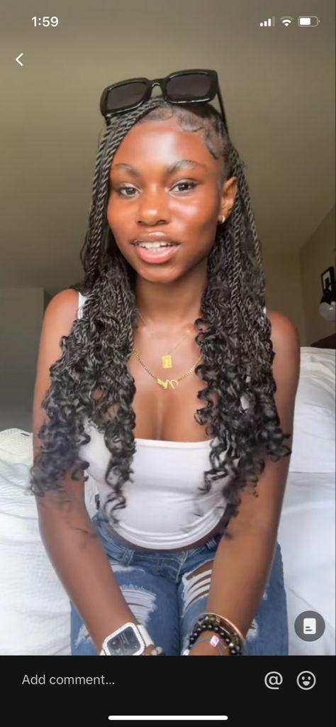 Blck Girl Hairstyles Braids, Hairstyles For Senegalese Twist, Curly Twists Braids Black Women, Twist Ideas For Black Women, Protective Hairstyles Braids Black Women, Boho Twists Styles, Half Braids Half Twists, Boho Twists Hairstyle, Boho Senegalese Twist Medium