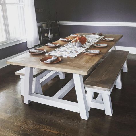 Redo Kitchen Table, Truss Table, Refinishing Furniture Ideas, Modern Farmhouse Floors, Country Home Decorating, Redo Kitchen, Shelves Decoration, Modern Farmhouse Floorplan, Diy Farmhouse Coffee Table