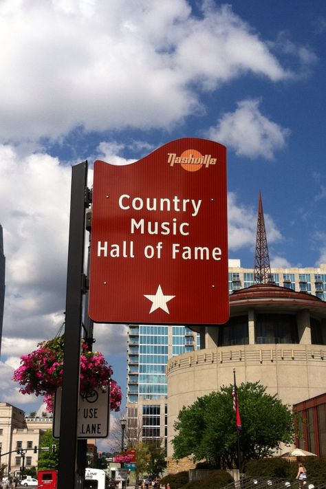 Country Music Hall of Fame Country Music Hall Of Fame Nashville, Nashville Aesthetic, Nashville Tennessee Vacation, Nashville Country, Country Music Hall Of Fame, Nashville Trip, Tennessee Vacation, Holiday Places, Grand Ole Opry