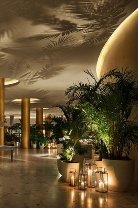 Green Lobby, Deco Spa, Lobby Lighting, Interior Hotel, Tropical Interior Design, Edition Hotel, Hotel Lobby Design, Lobby Interior Design, Tropical Interior