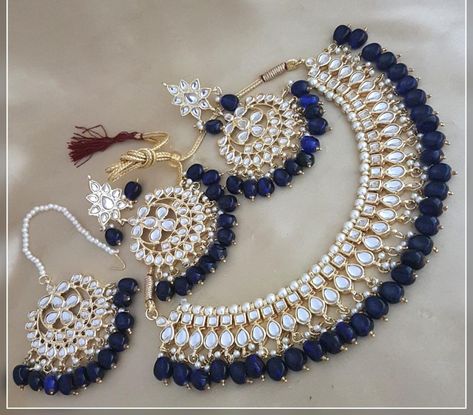 Blue Indian Jewelry, Mehndi Clothes, Jewellery Design Gold, Blue Necklace Set, Dark Blue Jewelry, Bangles Diamond, Latest Gold Jewellery, Bridal Jewellery Inspiration, Earrings Bride