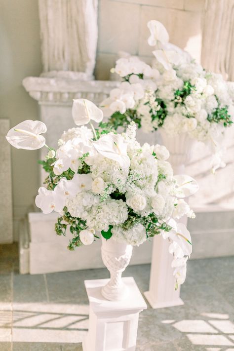 White Green Wedding, Aynhoe Park, Urn Arrangements, Luxury Wedding Flowers, Bridal Bouquet Peonies, Floral Arch Wedding, Tall Wedding Centerpieces, Wedding Floral Arrangements, Winter Wedding Flowers