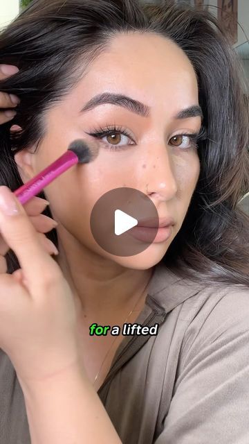 Frouzan M. 💄🇦🇫🇨🇦 on Instagram: "This is such great tips for beginners!! Follow each step and your makeup will look 💯!   IB @christendominique   #makeup #makeuptips #foundation #makeupforbeginners #beautytips #makeuptutorial #baseroutine #fyp #fypage #explore" Natural Wedding Makeup Tutorial Videos, Natural Makeup For Beginners Simple, How To Do Makeup Step By Step Tutorials, Face Changing Makeup, How To Put On Foundation For Beginners, Make Up Steps By Step, How To Apply Foundation Correctly Step By Step, Applying Makeup Step By Step, Simple Makeup Step By Step