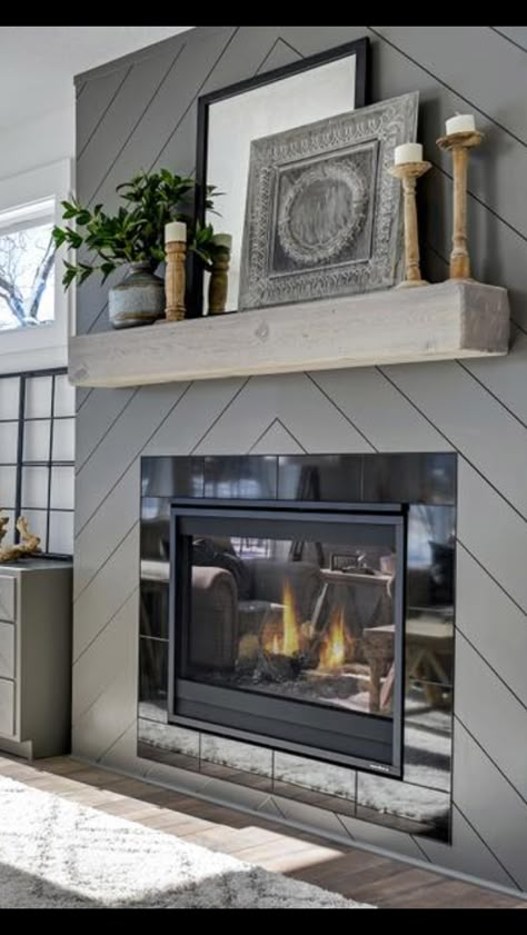 Modern Farmhouse Fireplace Ideas, Diy Fireplaces, Farmhouse Fireplace Ideas, Modern Farmhouse Fireplace, Fireplaces Ideas, Brick Fireplace Makeover, Fireplace Tv Wall, Fireplace Built Ins, Farmhouse Fireplace