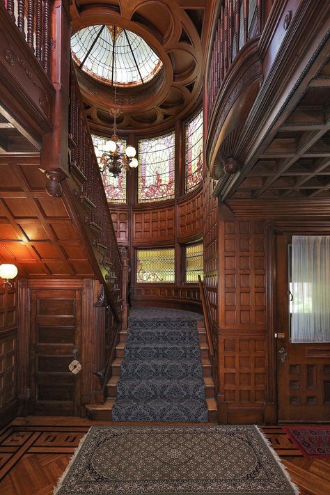 1890 Queen Anne Victorian Sells for $830K in Plainfield, NJ's Van Wyck Brooks Historic District (PHOTOS) - Pricey Pads Victorian Homes Interior, Victorian House Interiors, Old Victorian Homes, Queen Anne Victorian, Victorian Home Interior, Victorian Interior, Victorian Interiors, House Restoration, Homes Interior