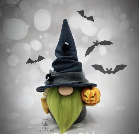 Witch Gnome, Gnome Paint, Polymer Clay Halloween, Table Centerpieces Diy, Gnome Pictures, Halloween Clay, Carved Pumpkin, Adornos Halloween, Fall Floral Arrangements