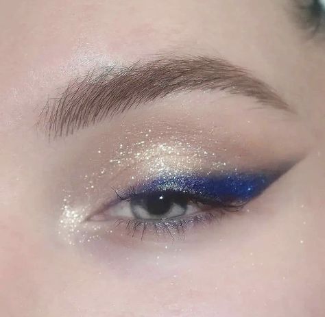 Makeup Demo, Blue Eyeshadow Looks, Maquillage On Fleek, Blue Makeup Looks, Hazel Eye Makeup, Makeup Order, Prom Eye Makeup, Makeup For Hazel Eyes, Ethereal Makeup