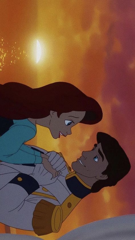 Disney Romance, The Little Mermaid 1989, Disney Icons, Disney Wallpapers, Cute Disney Pictures, Disney Collage, Disney Princess Wallpaper, Disney Princess Pictures, Disney Couples