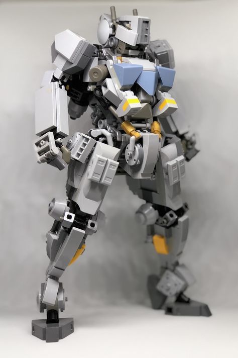 Imgur: The most awesome images on the Internet. Lego Gundam, Lego Bots, Lego Machines, Mobile Frame, Mech Design, Lego Custom Minifigures, Lego Mechs, Lego Trains, Lego Robot