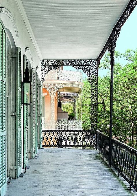 southerlyhouse: Love wrought iron laced galleries. Nouvelle Orleans, New Orleans Architecture, Iron Railings, New Orleans Style, New Orleans French Quarter, New Orleans Homes, New Orleans Louisiana, French Quarter, The Porch