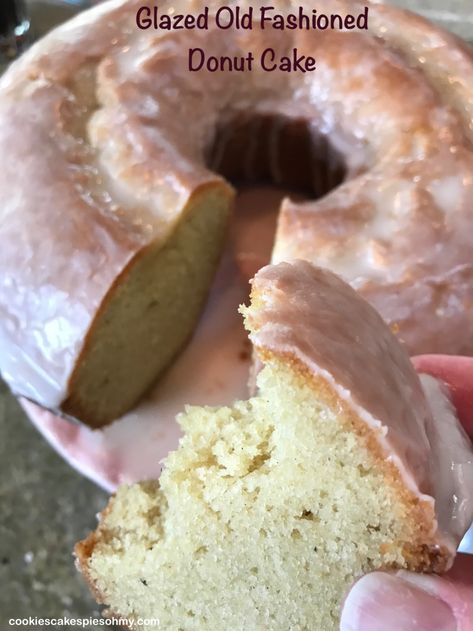 Donut Bundt Cake Recipes, Old Fashioned Bundt Cake, Glazed Donut Cake, Glazed Bundt Cake, Donut Cake Recipe, Old Fashioned Desserts, Donut Bundt Cake, Breakfast Danish, Cowboy Cooking