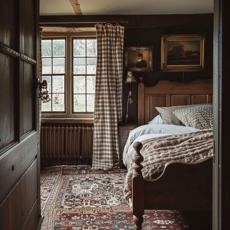 Old English Bedroom Cottage Style, Master Bedrooms Vintage Decor, Moody Cottage Aesthetic, Vintage Cottage Bedroom Aesthetic, Dark Cottage Bedroom Aesthetic, Dark Moody Cottage, Moody English Cottage Bedroom, Dark English Cottage Interiors, Outlander Bedroom Aesthetic