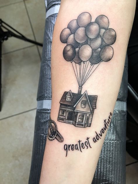 Up House Tattoo, Up Tattoo Disney, Up Movie Tattoo, Pixar Tattoo, Marriage Tattoos, Adventure Tattoo, Film Up, Tattoo Time, Movie Tattoo