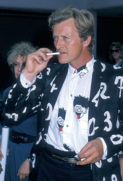 Rutger Hauer at the Independent Spirit Awards 1988 Famous Men Actors, History Of The Internet, Rutger Hauer, Oingo Boingo, Sean Bean, Dennis The Menace, Kirk Douglas, Famous Men, Blade Runner