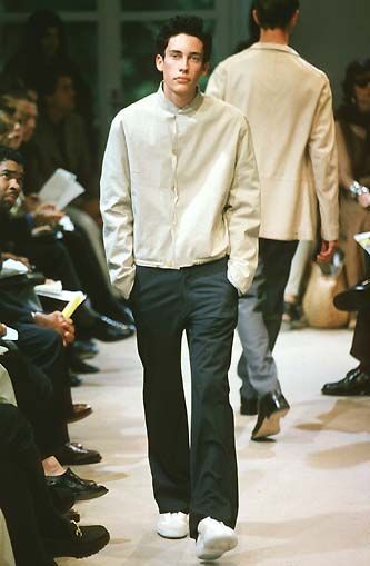 Jil Sander 90s, Jil Sander Menswear, 90s Minimalism Fashion, Fashion Sketches Men, Men Street Styles, 90s Men, Menswear Runway, 90s Mens, Minimal Look