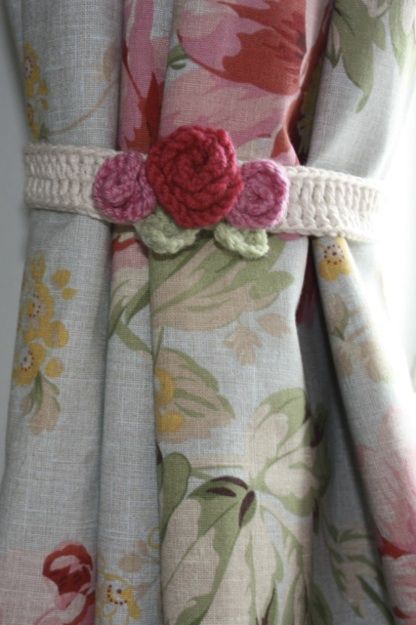 Cherry Heart Boutique: Crochet Patterns Crochet Curtain Tie Backs, Crochet Curtain Pattern, Rose Curtains, Rose Patterns, Flowers Crochet, Crochet Curtains, Tie Pattern, Crochet Home Decor, Curtain Ties