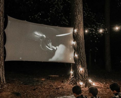 Diy Backyard Movie Theater, Diy Backyard Movie, Patio Set Up, Backyard Movie Theaters, Swing Set Diy, Outdoor Movie Theater, Diy Swing, Outdoor Movie Night, Drive In Movie Theater