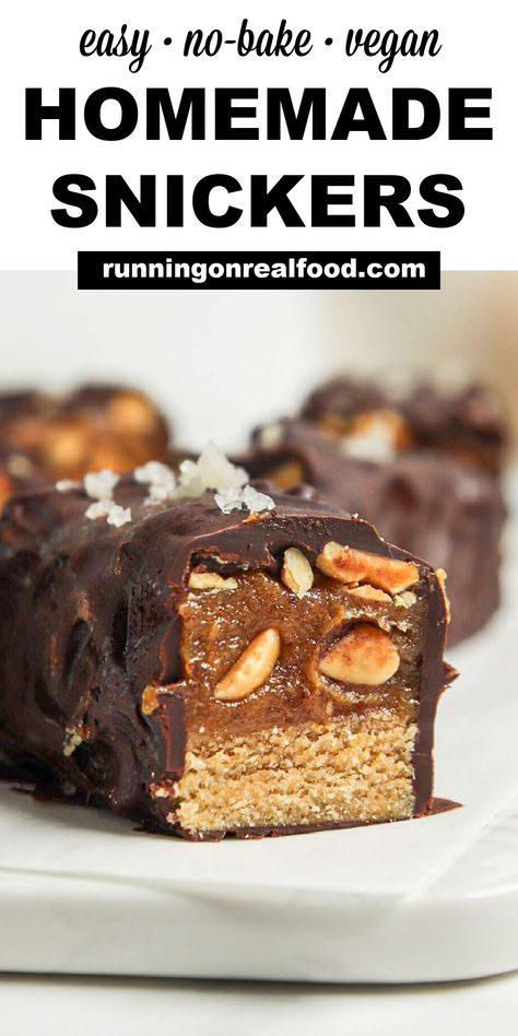 Homemade Snickers Bars, Snickers Bars Recipe, Snickers Recipe, Homemade Chocolate Candy, Vegan Snickers, Running On Real Food, Vegan Chocolate Recipes, Date Caramel, Healthy Candy