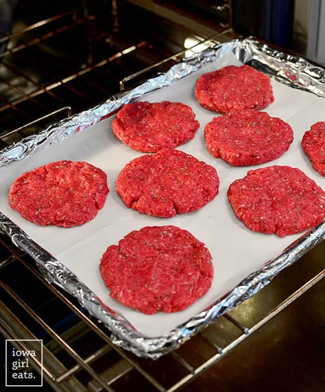 Easy Burgers In The Oven, Making Hamburgers In The Oven, Hamburgers Cooked In The Oven, Pork Burgers In The Oven, Simple Oven Meals, How To Broil Hamburgers In The Oven, Oven Broiled Burgers, Hamburgers In The Oven Easy, Ways To Cook Hamburger Patties